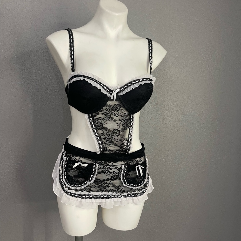 Chic Black and White Lace Bustier Set